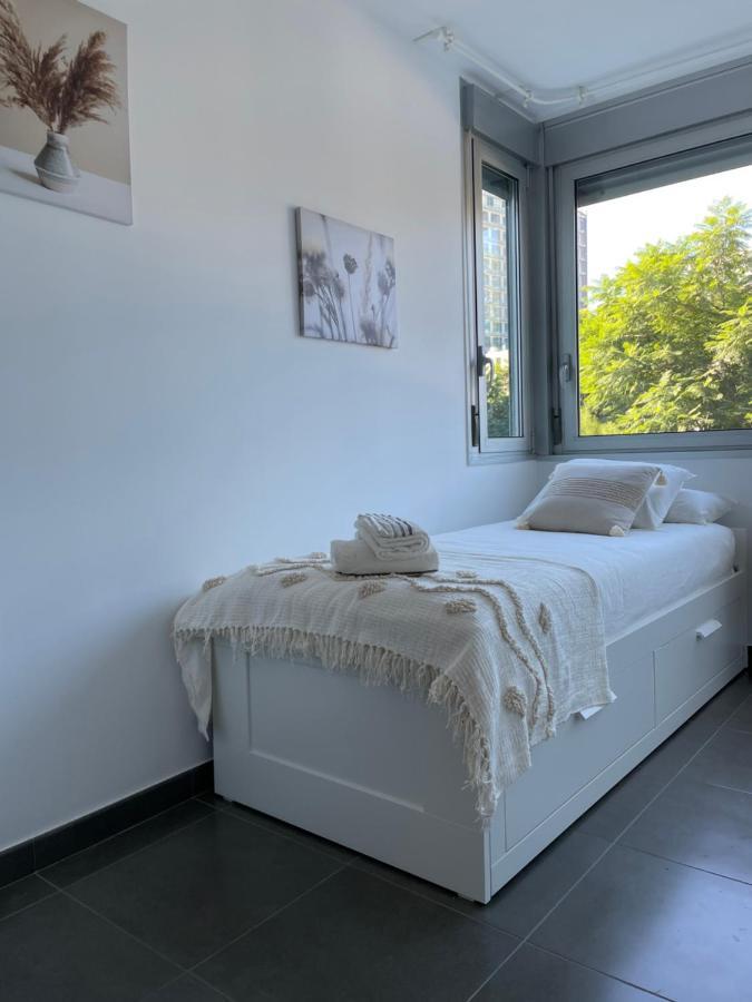 Standing Apartment Barcelona Forum サン・アドリア・デ・ベソス エクステリア 写真
